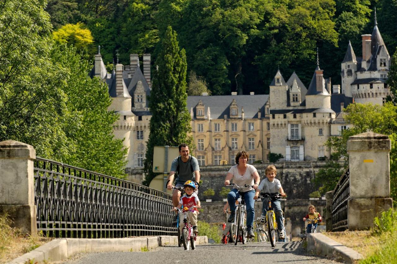 Logis Hotel La Croix Blanche Fontevraud Eksteriør bilde