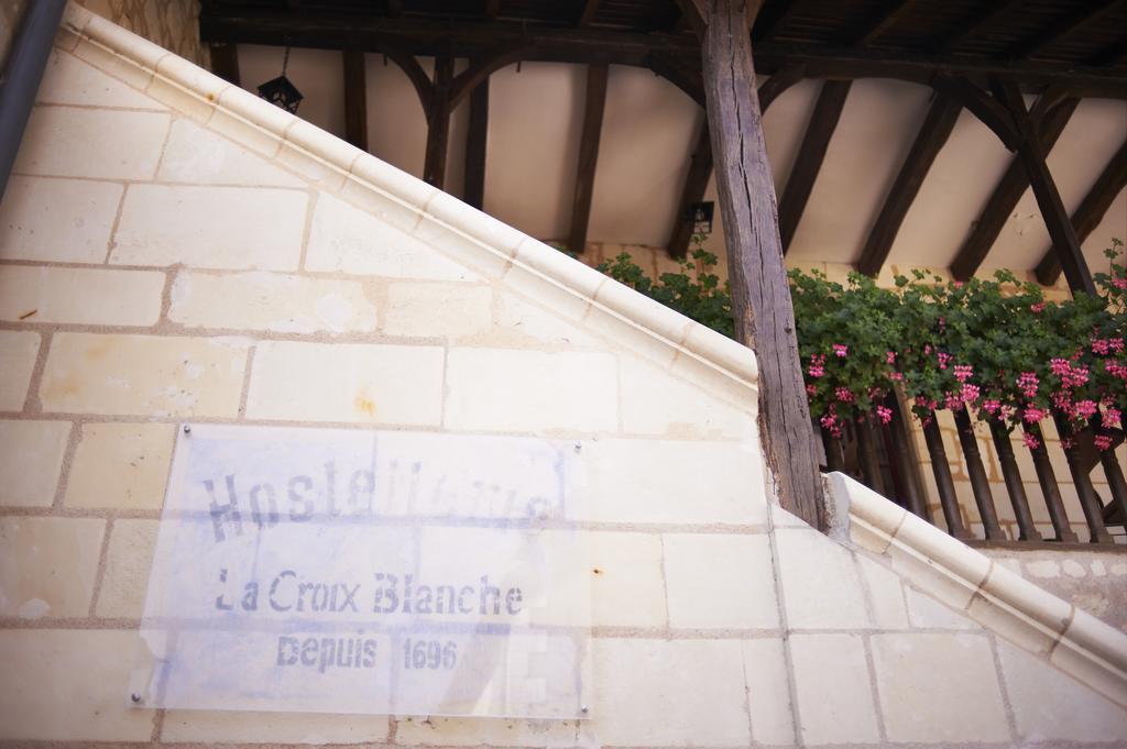 Logis Hotel La Croix Blanche Fontevraud Eksteriør bilde