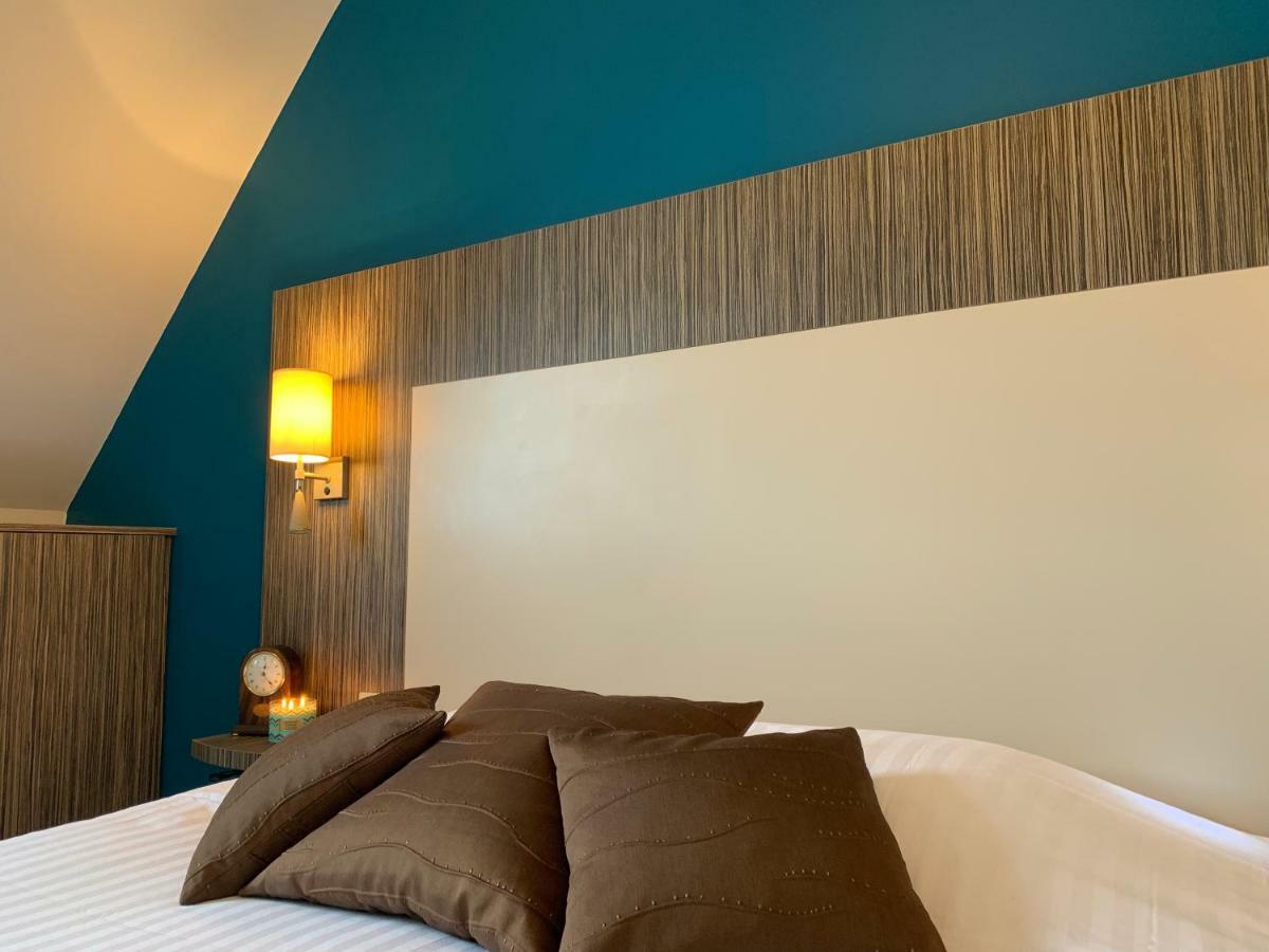 Logis Hotel La Croix Blanche Fontevraud Eksteriør bilde