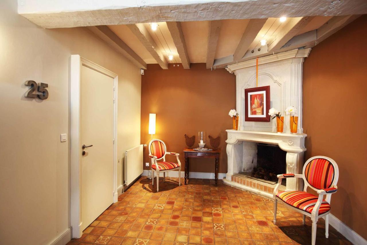 Logis Hotel La Croix Blanche Fontevraud Rom bilde