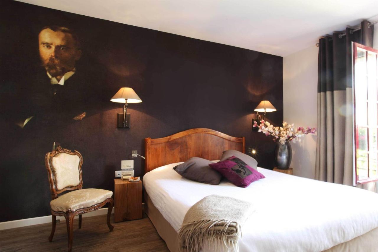 Logis Hotel La Croix Blanche Fontevraud Rom bilde
