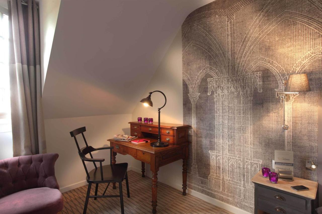 Logis Hotel La Croix Blanche Fontevraud Rom bilde